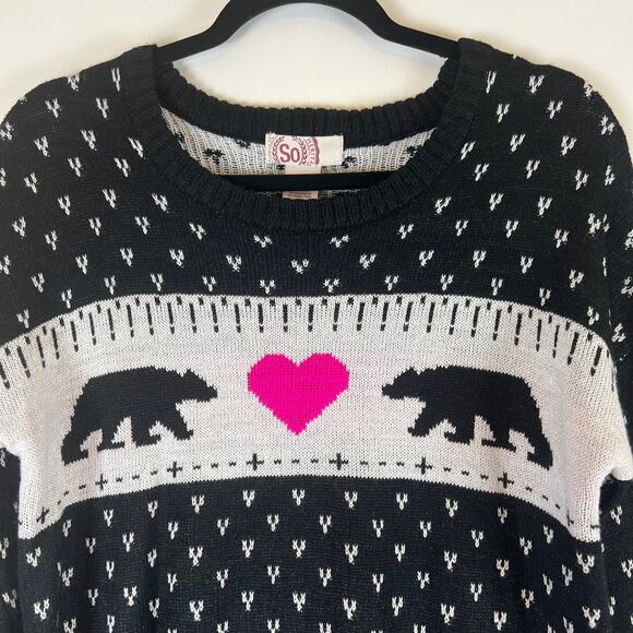 NWT Junior SO Polar Bear Heart Sweater Size XL - Picture 4 of 14